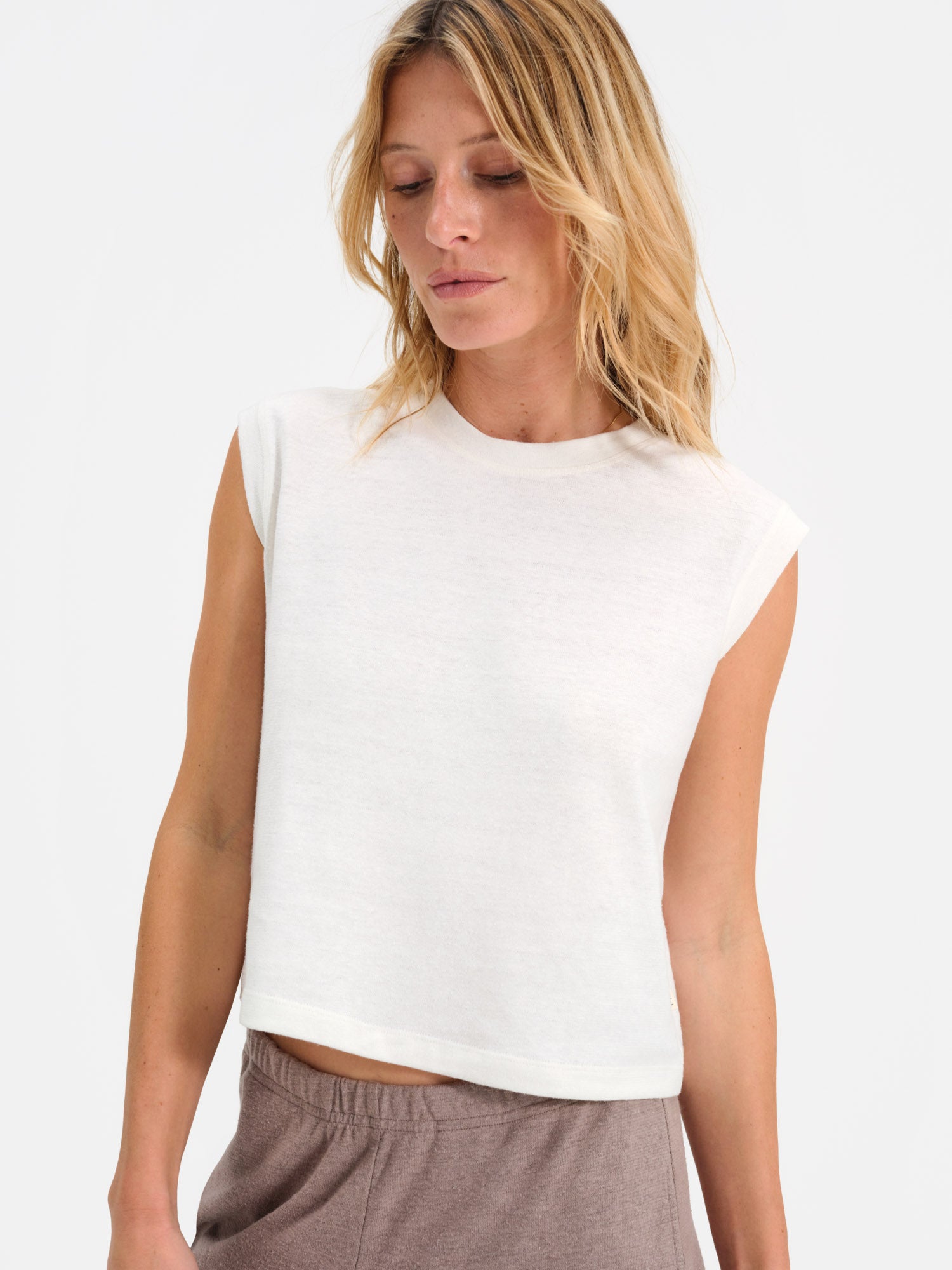 Picture of Regenerative Hemp Muscle Tank White - Women's